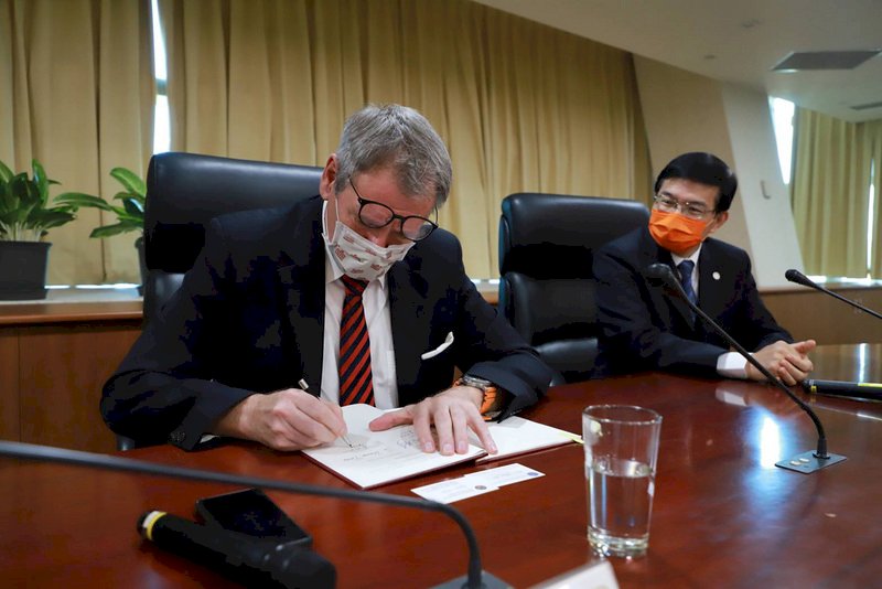 Taiwan und Deutschland unterschreiben bilaterales Luftfahrtabkommen