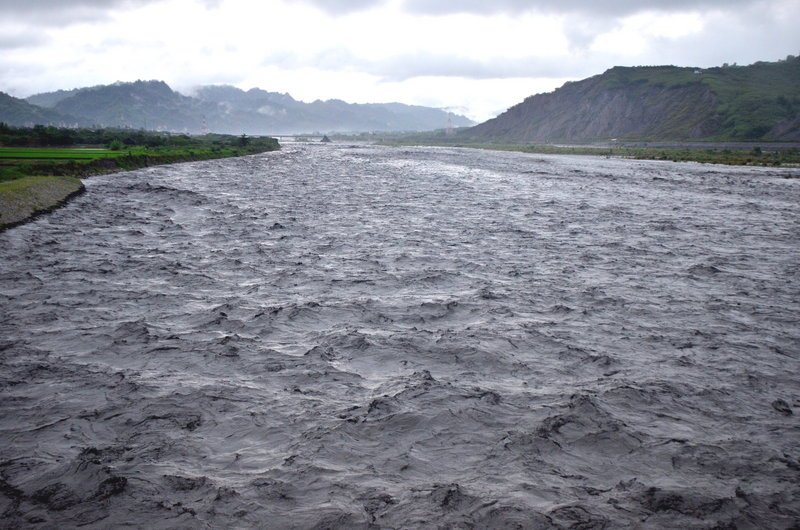 Hochwasserwarnung für Flüsse in Taitung in Südosttaiwan (Foto: CNA)