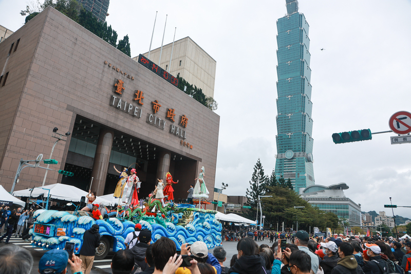 Zum offiziellen Auftakt des 'Taiwan Laternenfestes 2023' in Taipei fand am Nachmittag ein Umzug statt. (Foto: CNA) Zum offiziellen Auftakt des 'Taiwan Laternenfestes 2023' in Taipei fand am Nachmittag ein Umzug statt. (Foto: CNA)