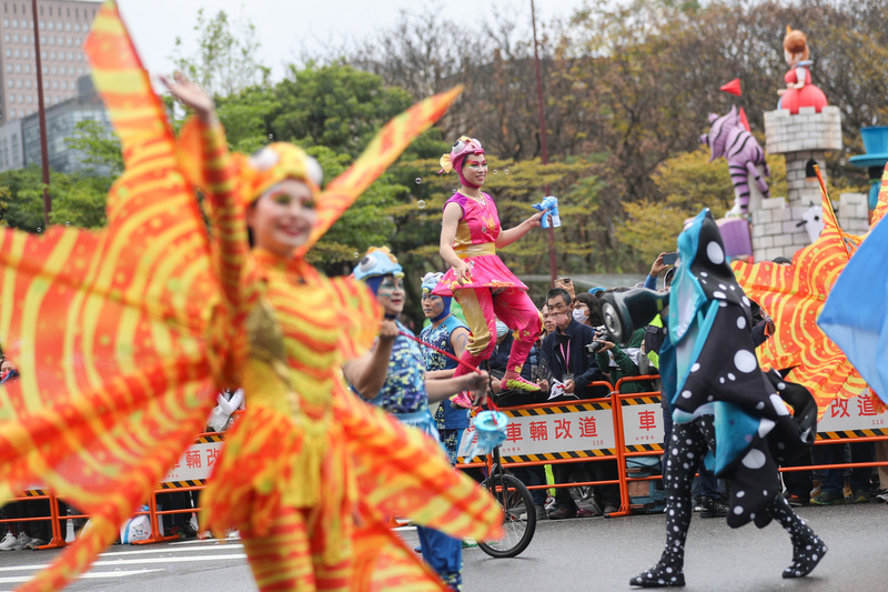 Zum offiziellen Auftakt des 'Taiwan Laternenfestes 2023' in Taipei fand am Nachmittag ein Umzug statt. (Foto: CNA) Zum offiziellen Auftakt des 'Taiwan Laternenfestes 2023' in Taipei fand am Nachmittag ein Umzug statt. (Foto: CNA)