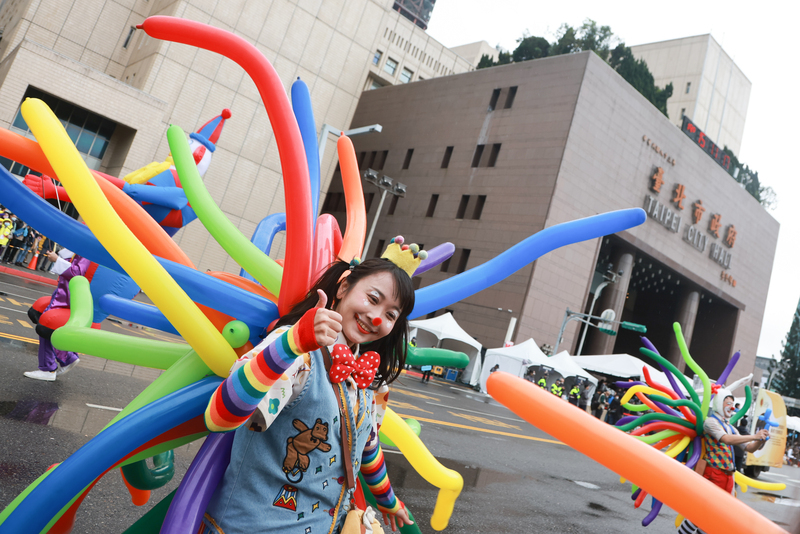 Zum offiziellen Auftakt des 'Taiwan Laternenfestes 2023' in Taipei fand am Nachmittag ein Umzug statt. (Foto: CNA) Zum offiziellen Auftakt des 'Taiwan Laternenfestes 2023' in Taipei fand am Nachmittag ein Umzug statt. (Foto: CNA)
